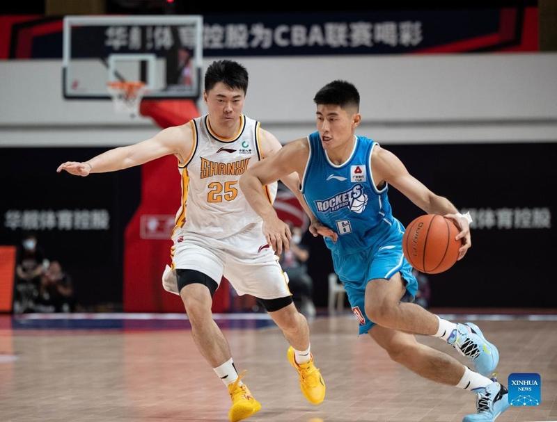 武磊与奥斯
